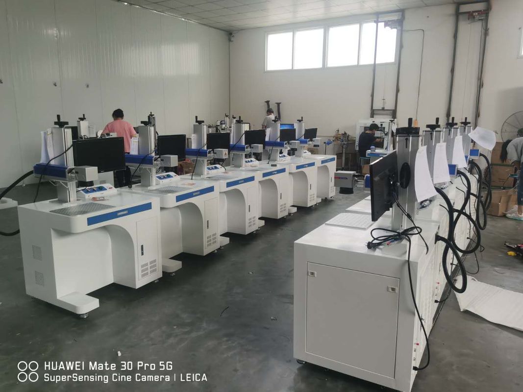 Máquinas de marcação do laser do metal 30W 60khz, máquina da marcação do laser para o plástico