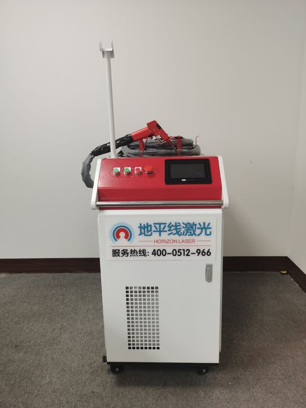 soldadura de aço inoxidável de 1080nm 1500W 3mm pela máquina de soldadura do laser da fibra