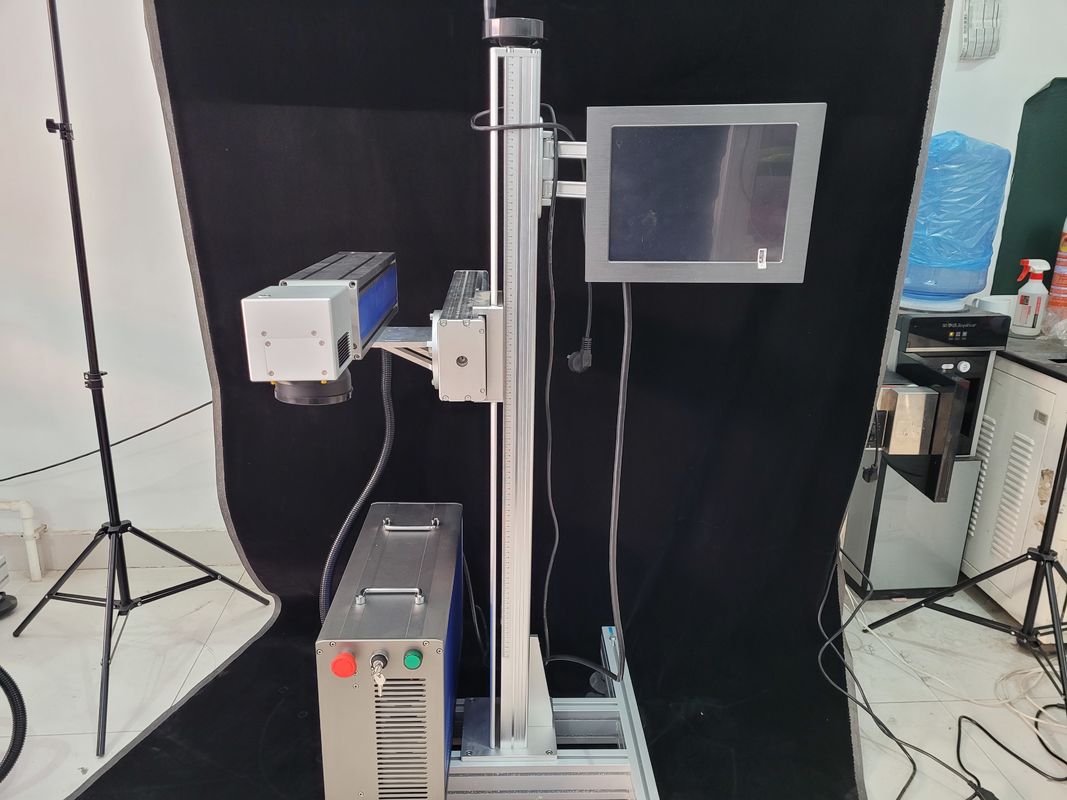 Máquina da marcação do laser da mosca do CE de Raycus para o tubo do metal
